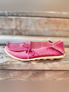 Kunsto Pink Floral Cutout Moccasin Comfort Flats EU 38 NWOB